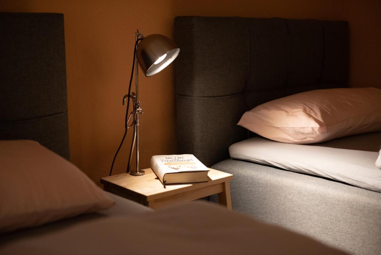 Kassberg Apartment Im Retro-Stil / Netflix & Wifi Chemnitz Exteriör bild